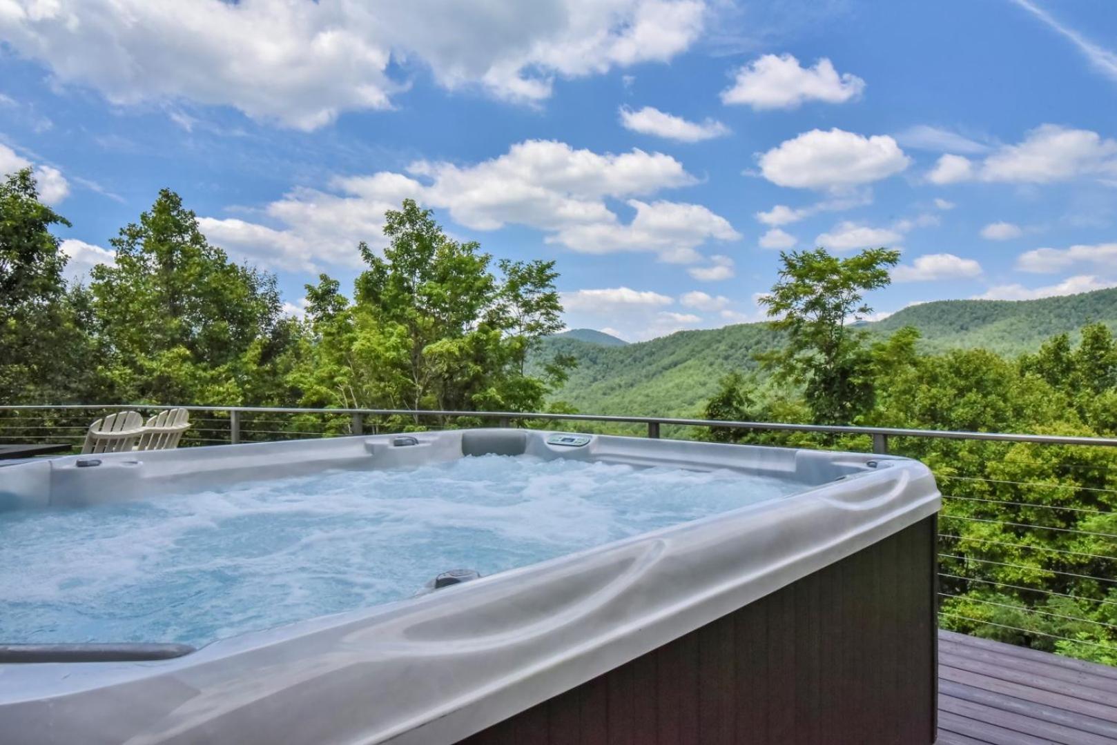 Skytop Chalet Pet Friendly, Hot Tub And Views Villa Black Mountain Dış mekan fotoğraf